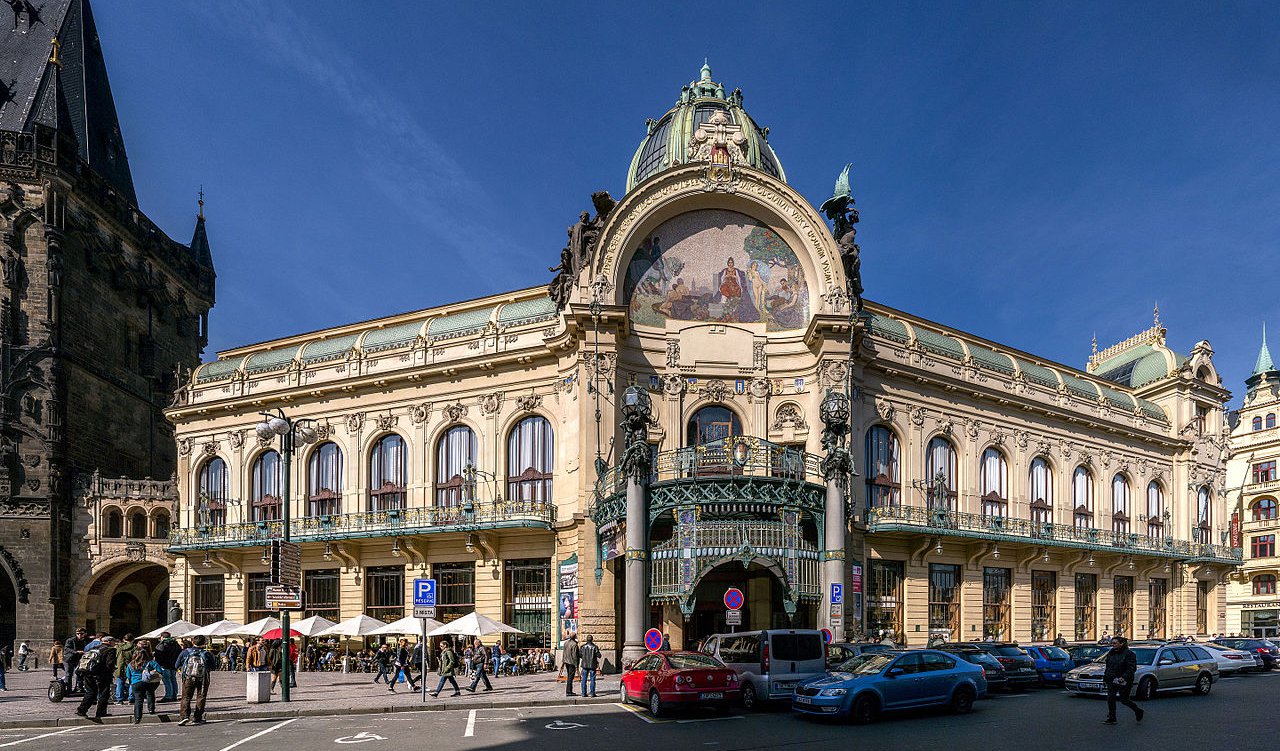 Smetana Hall_Prague.jpg