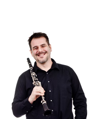Csalló, Roland