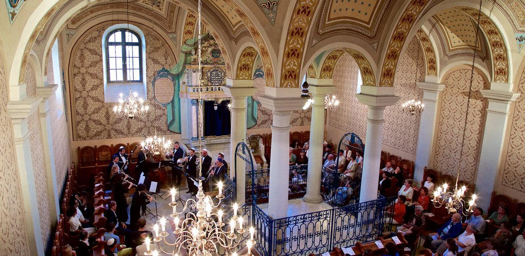 Synagogue concerts
